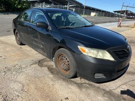 2011 TOYOTA CAMRY 