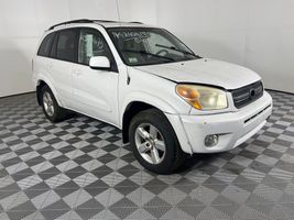 2004 TOYOTA RAV4 