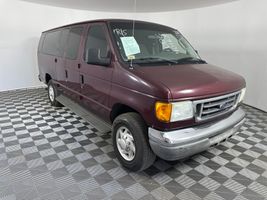 2004 FORD E350 VANS 