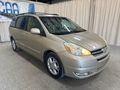 2004 TOYOTA SIENNA