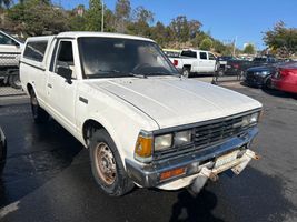 1986 NISSAN PICKUP 