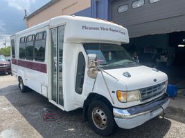 2002 FORD COMMERCIAL VANS E450