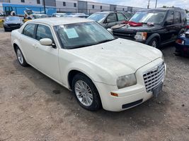 2009 CHRYSLER 300 LX
