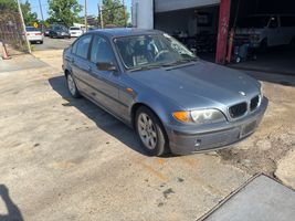 2004 BMW 3-SERIES 325I
