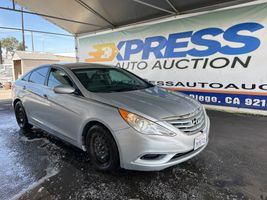 2013 HYUNDAI SONATA