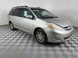 2007 TOYOTA SIENNA LIMITED