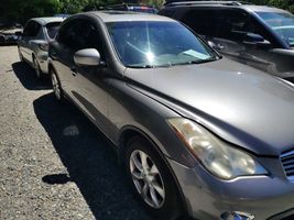 2010 INFINITI EX35 