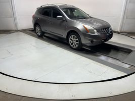 2011 NISSAN ROGUE SV
