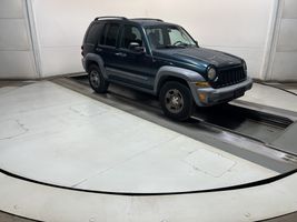 2005 JEEP LIBERTY SPORT