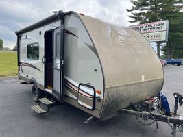 2017 COLEMAN TRAILER 