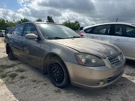 2005 NISSAN ALTIMA 