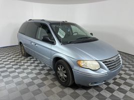 2006 CHRYSLER TOWN & COUNTRY LIMITED