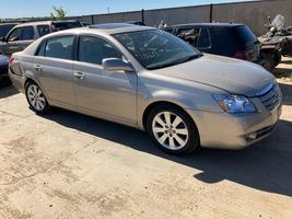 2006 TOYOTA AVALON 