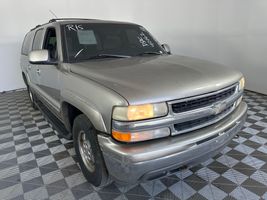 2001 CHEVROLET SUBURBAN LT