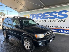 2002 NISSAN PATHFINDER 