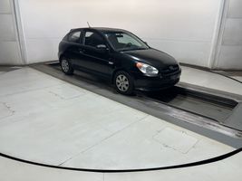 2010 HYUNDAI ACCENT GS