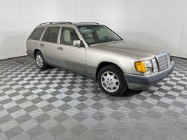 1992 MERCEDES-BENZ 300 SERIES 300TE