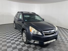 2011 SUBARU OUTBACK LIMITED