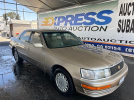 1992 LEXUS LS 400 
