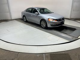 2012 VOLKSWAGEN PASSAT SEL