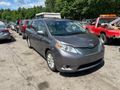 2011 TOYOTA SIENNA