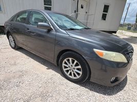 2011 TOYOTA CAMRY 