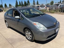 2005 TOYOTA PRIUS 