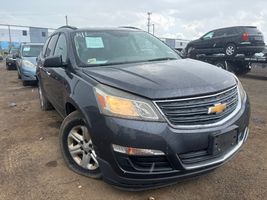 2013 CHEVROLET TRAVERSE LS
