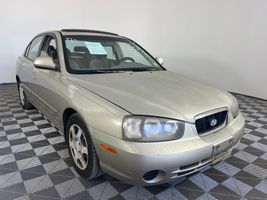 2002 HYUNDAI ELANTRA GLS