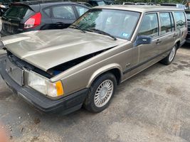 1994 VOLVO 940 