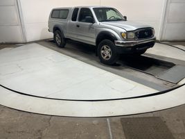 2002 TOYOTA TACOMA SR5