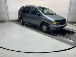 1998 TOYOTA SIENNA LE