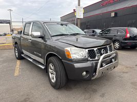 2006 NISSAN TITAN LE