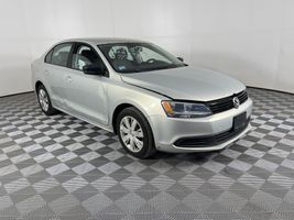 2011 VOLKSWAGEN JETTA S