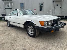 1984 MERCEDES-BENZ 380 SERIES