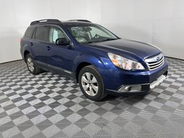 2010 SUBARU OUTBACK LIMITED