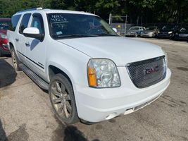 2011 GMC YUKON XL 1500 DENALI
