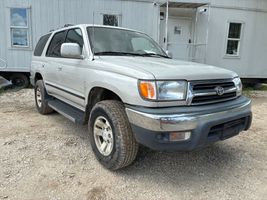 1999 TOYOTA 4RUNNER SR5