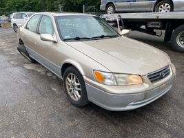 2001 TOYOTA CAMRY 