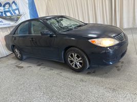 2005 TOYOTA CAMRY 