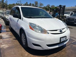 2008 TOYOTA SIENNA