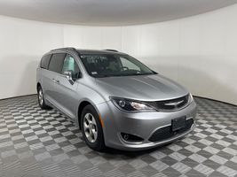 2017 CHRYSLER PACIFICA TOURING L PLUS