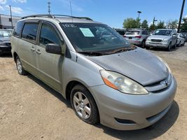 2006 TOYOTA SIENNA LE