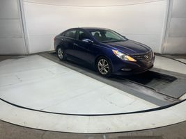 2011 HYUNDAI SONATA LIMITED