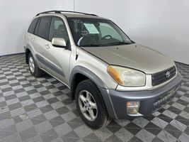 2001 TOYOTA RAV4 L