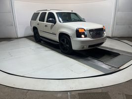 2009 GMC YUKON DENALI