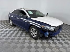 2018 FORD TAURUS SE