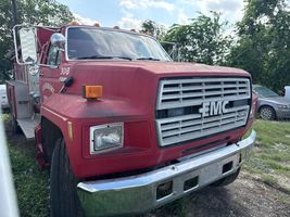 1989 FORD F800 FIRE TRUCK 