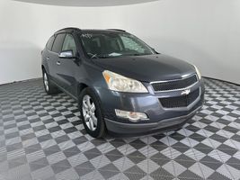 2011 CHEVROLET TRAVERSE LT