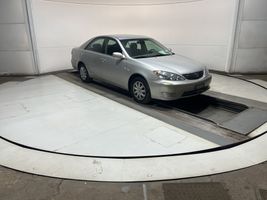 2005 TOYOTA CAMRY STANDARD